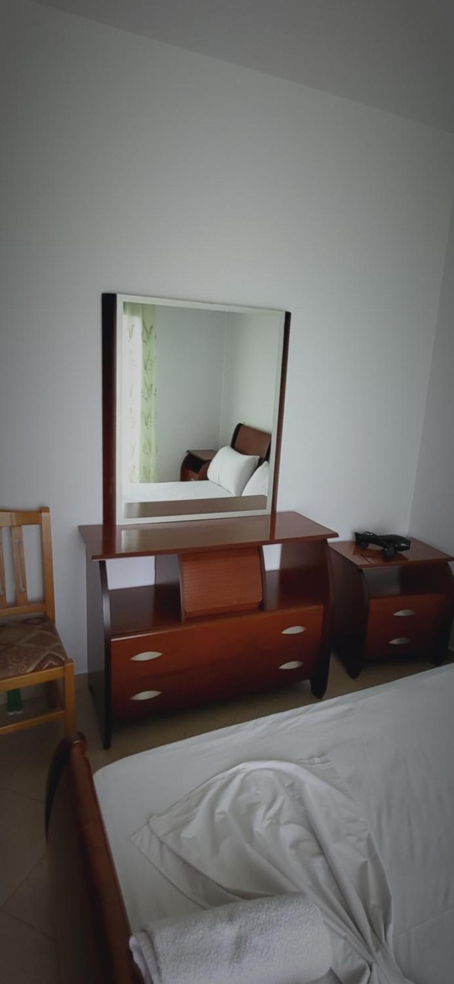 Отель Eglent'S Tourist House Саранда Номер фото